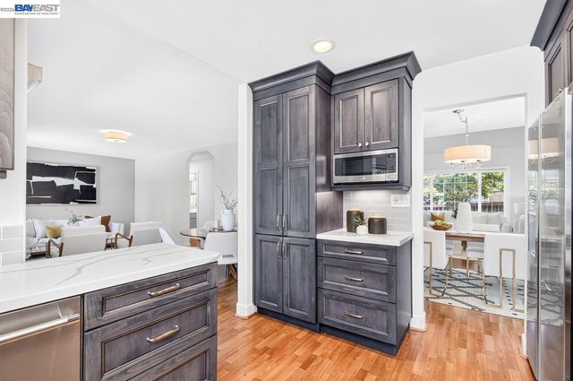 282 Del Valle Ct, Pleasanton, CA 94566
