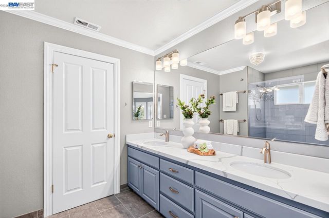 282 Del Valle Ct, Pleasanton, CA 94566