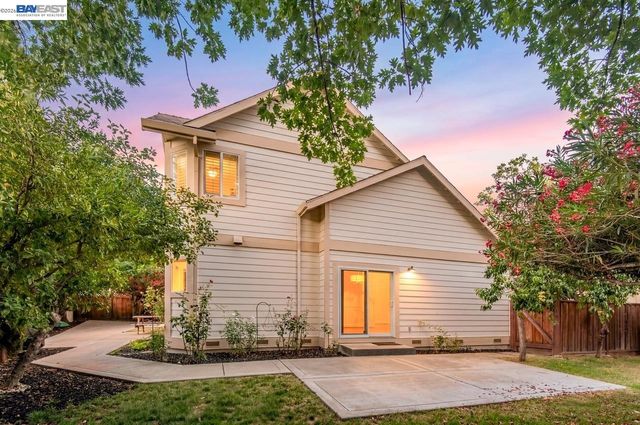 282 Del Valle Ct, Pleasanton, CA 94566