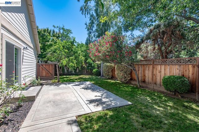 282 Del Valle Ct, Pleasanton, CA 94566