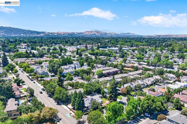 282 Del Valle Ct, Pleasanton, CA 94566