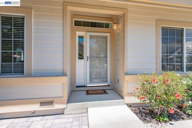 282 Del Valle Ct, Pleasanton, CA 94566