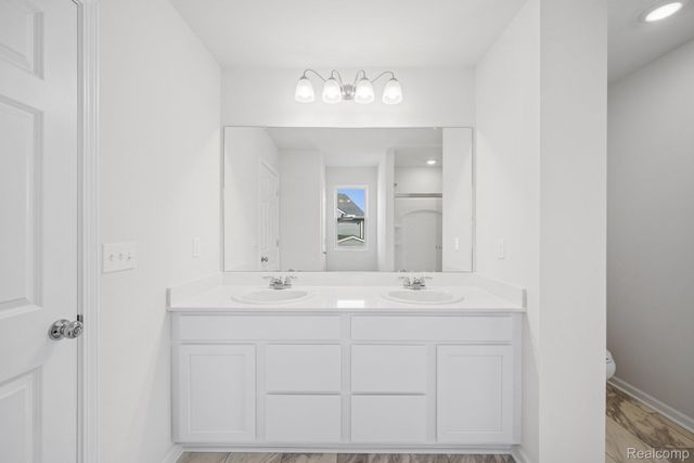 360 Hidden River W, Holly Township, MI 48442