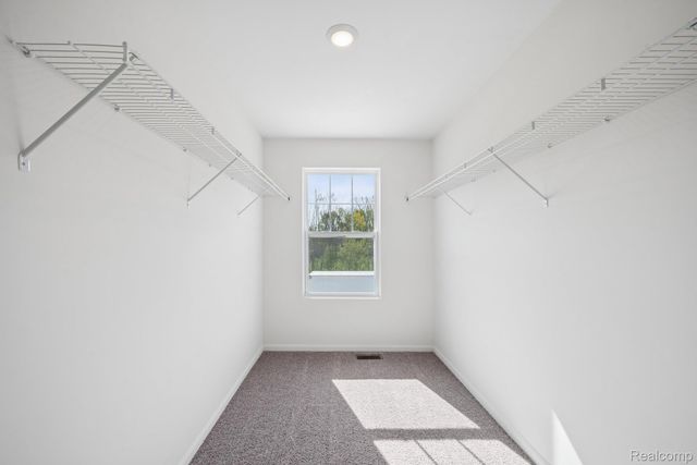 360 Hidden River W, Holly Township, MI 48442