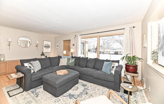 4265 N 163rd STREET, Brookfield, WI 53005