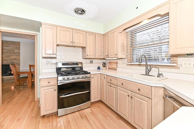 4265 N 163rd STREET, Brookfield, WI 53005