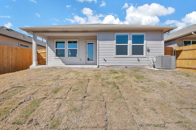 585 Apache Plum DR, Kyle, TX 78640