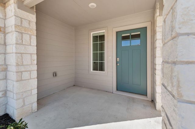585 Apache Plum DR, Kyle, TX 78640