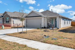 585 Apache Plum DR, Kyle, TX 78640