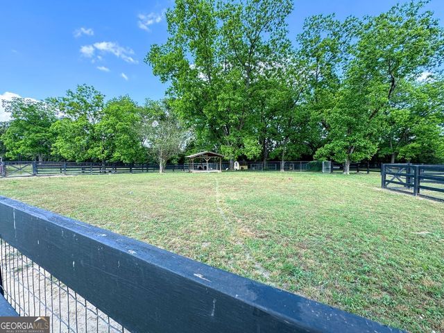 8272 Old Zebulon Road Road, Molena, GA 30258