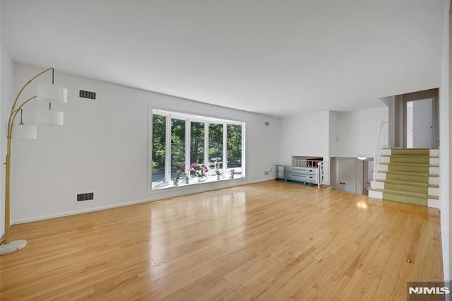 5 Fairview Avenue, West Orange, NJ 07052