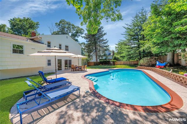 5 Fairview Avenue, West Orange, NJ 07052