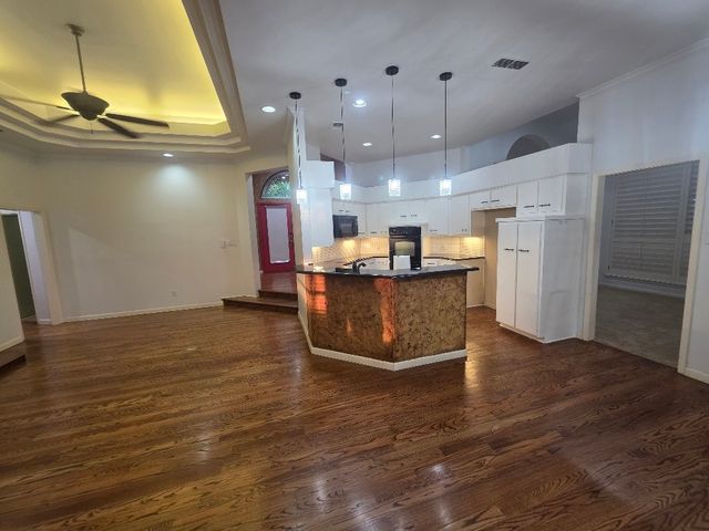 1315 Spyglass Drive, Mansfield, TX 76063