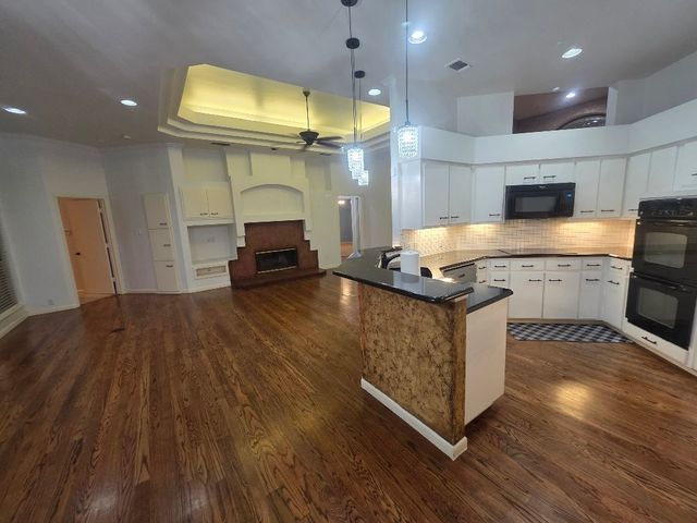 1315 Spyglass Drive, Mansfield, TX 76063