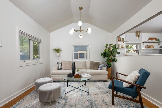 5303 Avenue H, Austin, TX 78751