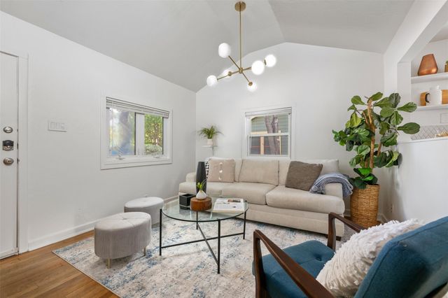 5303 Avenue H, Austin, TX 78751