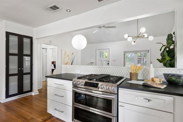 5303 Avenue H, Austin, TX 78751