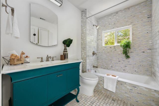 5303 Avenue H, Austin, TX 78751