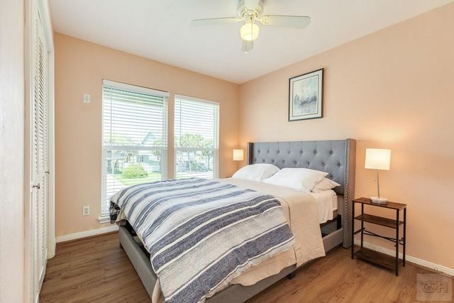 13827 Pirates Beach Blvd, Galveston, TX 77554
