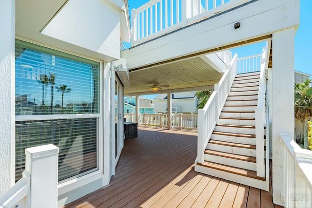 13827 Pirates Beach Blvd, Galveston, TX 77554