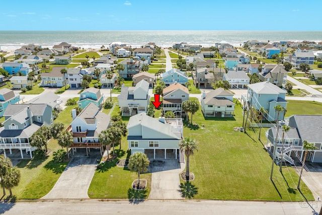 13827 Pirates Beach Blvd, Galveston, TX 77554