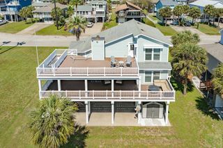 13827 Pirates Beach Blvd, Galveston, TX 77554