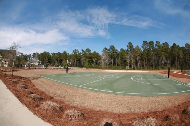 44 Palm Court, Minnesott Beach, NC 28510