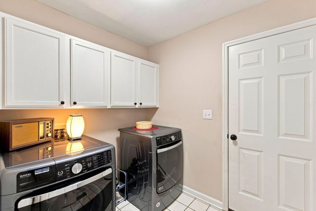1002 Tyburn Lane, Frankfort, KY 40601