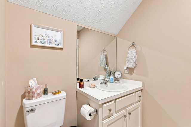 1002 Tyburn Lane, Frankfort, KY 40601