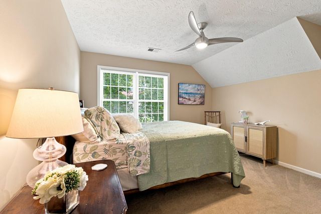 1002 Tyburn Lane, Frankfort, KY 40601