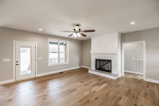 159 S Ray Rd, Portland, TN 37148