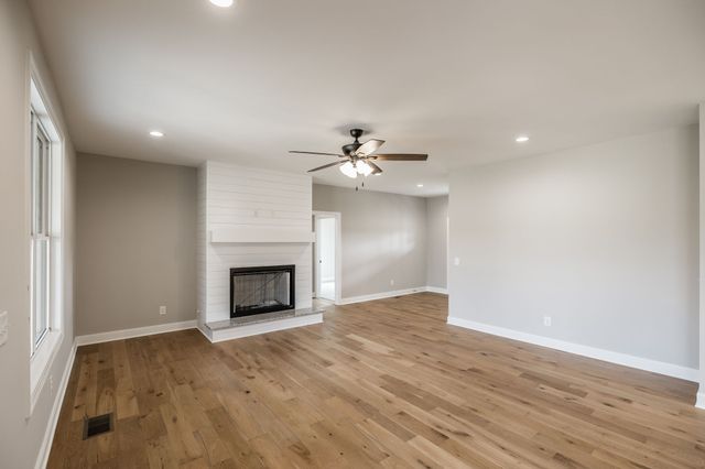 159 S Ray Rd, Portland, TN 37148