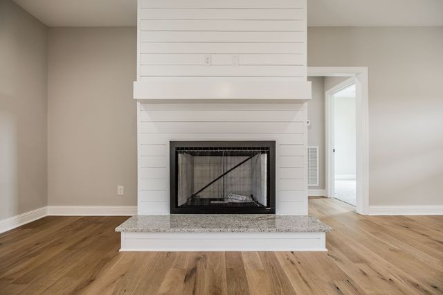 159 S Ray Rd, Portland, TN 37148