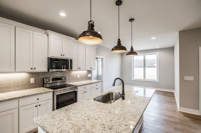 159 S Ray Rd, Portland, TN 37148