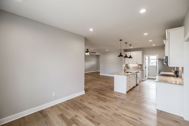 159 S Ray Rd, Portland, TN 37148