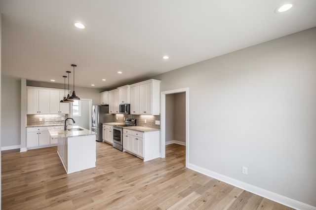 159 S Ray Rd, Portland, TN 37148