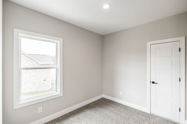 159 S Ray Rd, Portland, TN 37148