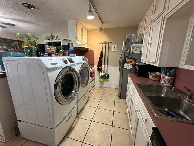 1007 Xenia Street, Plainview, TX 79072