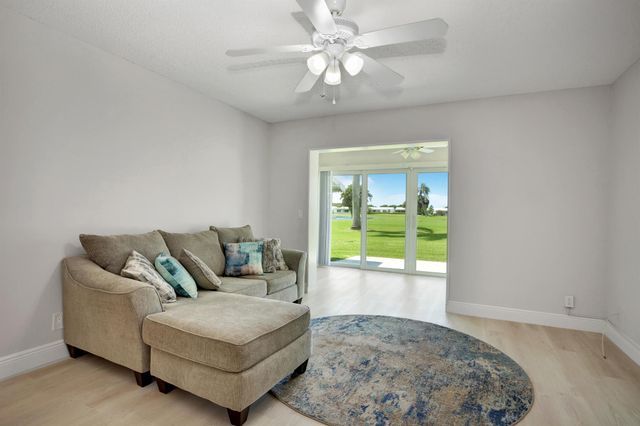 1802 Ocean Drive 112, Boynton Beach, FL 33426