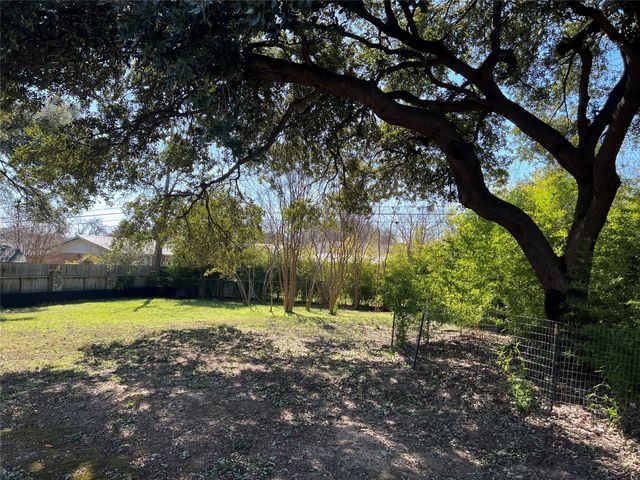 3107 Stardust DR, Austin, TX 78757