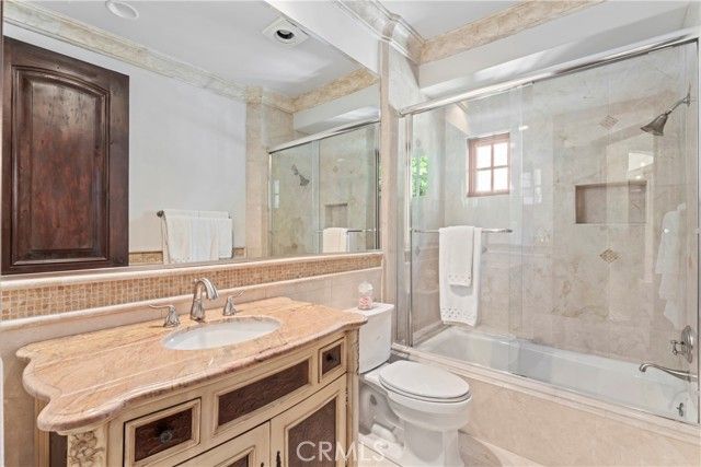 207 Blue Lake Road, Lake Arrowhead, CA 92352