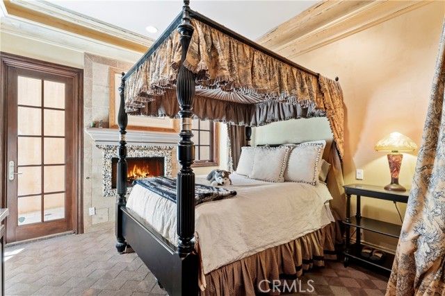 207 Blue Lake Road, Lake Arrowhead, CA 92352