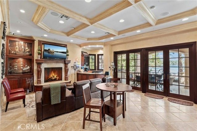 207 Blue Lake Road, Lake Arrowhead, CA 92352