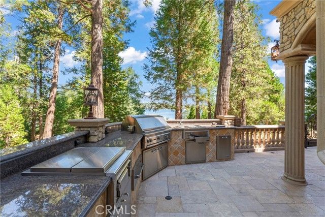 207 Blue Lake Road, Lake Arrowhead, CA 92352