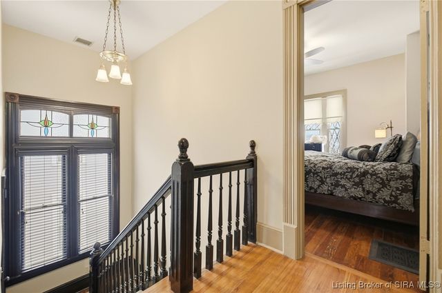 209 W Market Street, Jeffersonville, IN 47130