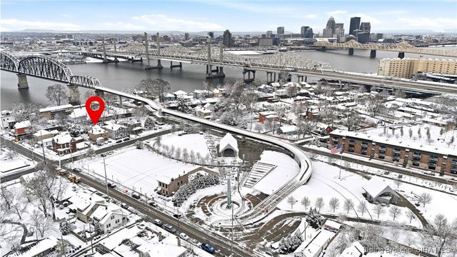 209 W Market Street, Jeffersonville, IN 47130