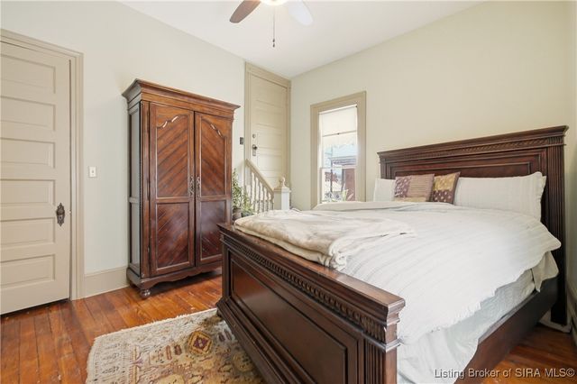 209 W Market Street, Jeffersonville, IN 47130