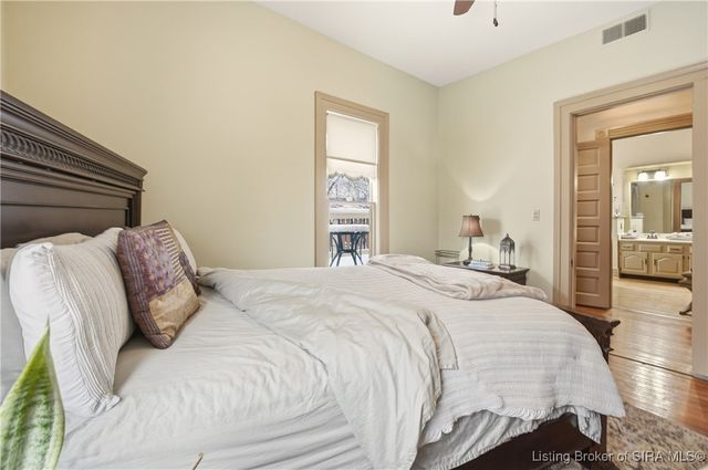 209 W Market Street, Jeffersonville, IN 47130