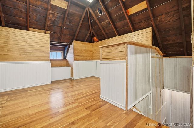 209 W Market Street, Jeffersonville, IN 47130