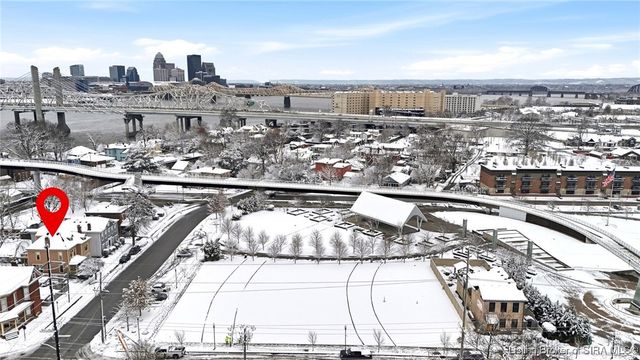 209 W Market Street, Jeffersonville, IN 47130